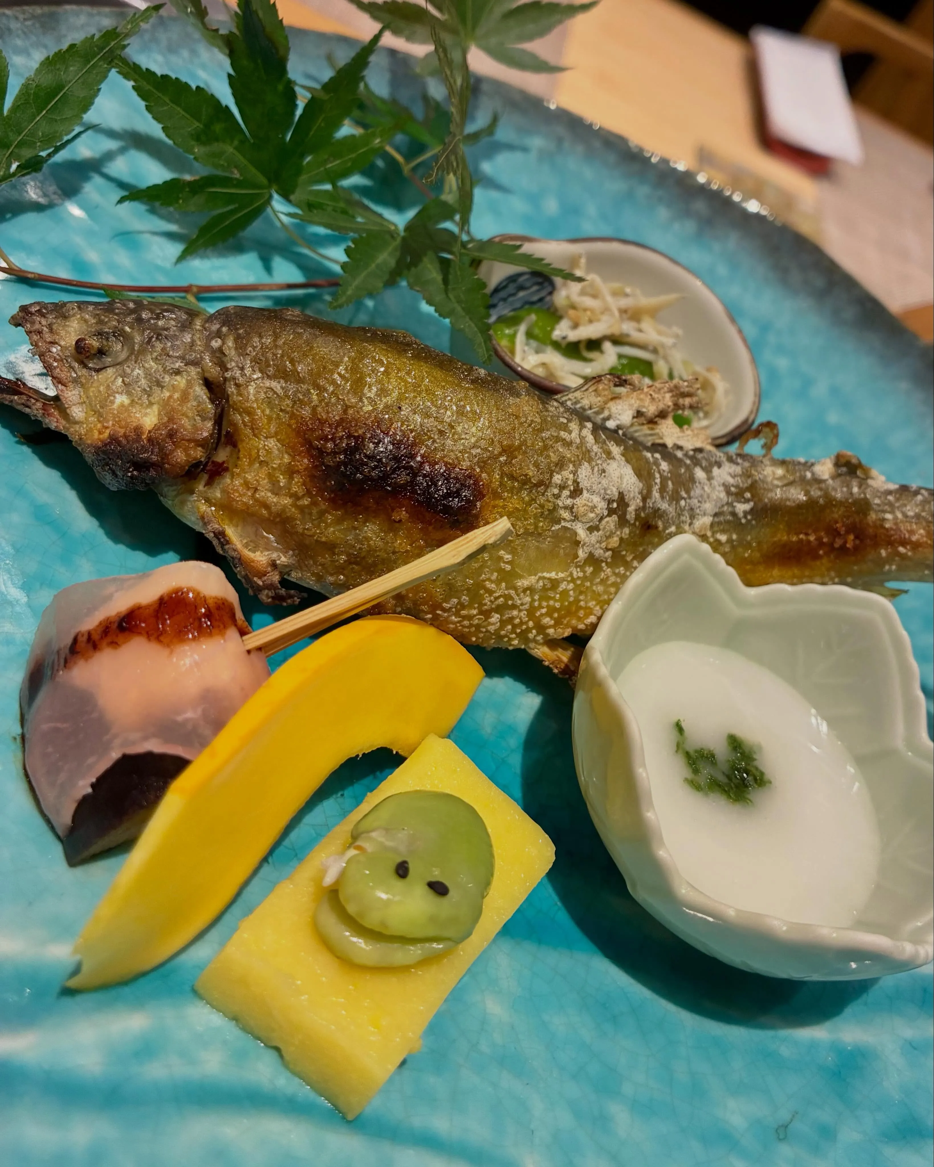 【鳥取　生本鮪と鮎塩焼き】